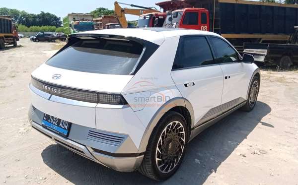 HYUNDAI IONIQ 5 EV SIGNATURE