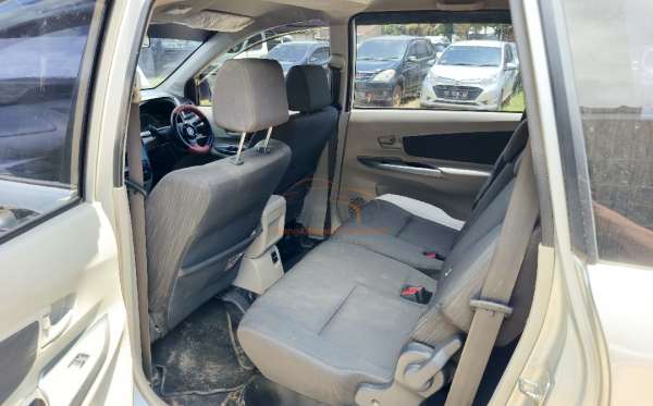 TOYOTA AVANZA 1.3 G