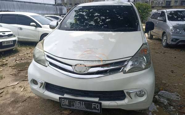 TOYOTA AVANZA