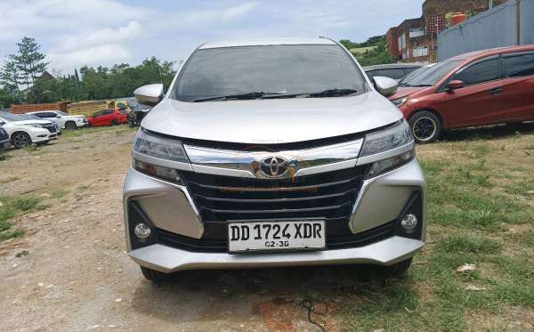 TOYOTA AVANZA