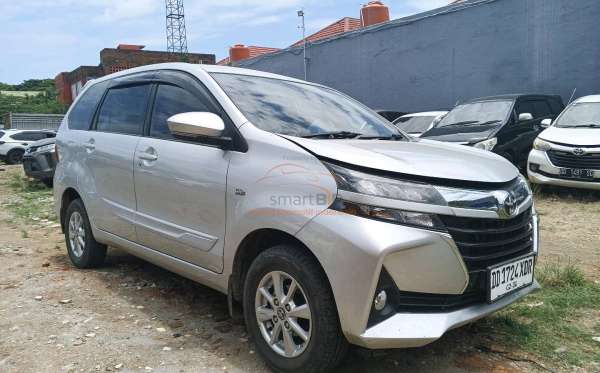 TOYOTA AVANZA