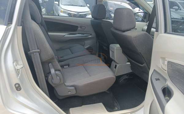 TOYOTA AVANZA