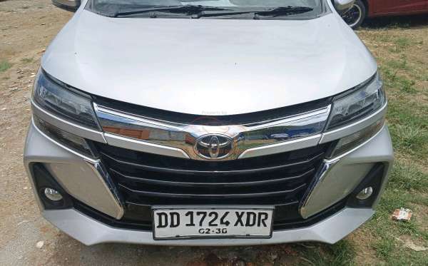 TOYOTA AVANZA