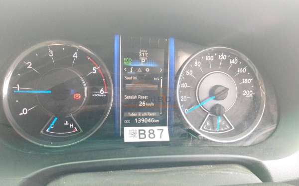 TOYOTA  FORTUNER  2.4 VRZ