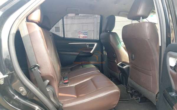 TOYOTA  FORTUNER  2.4 VRZ