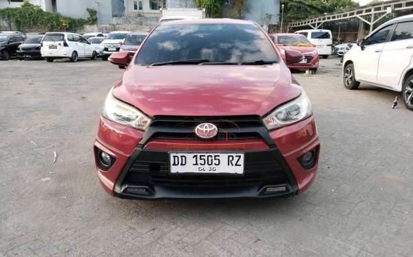 TOYOTA YARIS S
