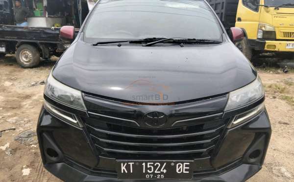 TOYOTA AVANZA
