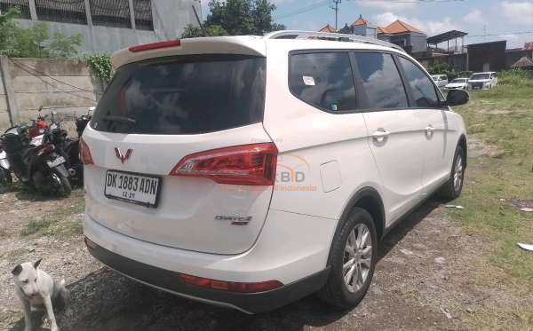 WULING CORTEZ