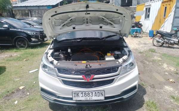 WULING CORTEZ