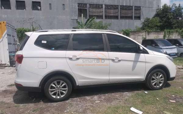 WULING CORTEZ