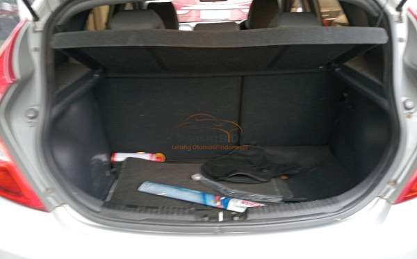 HYUNDAI  GRAND AVEGA  1.4 GL