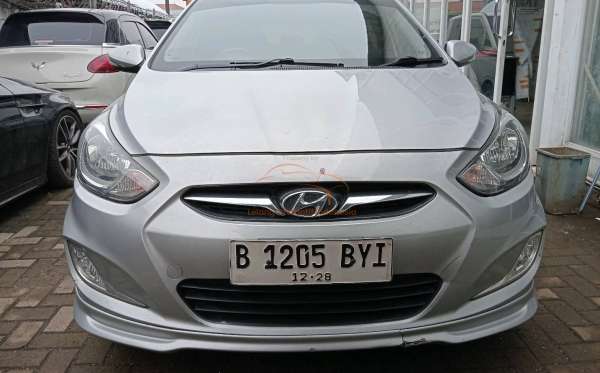 HYUNDAI  GRAND AVEGA  1.4 GL