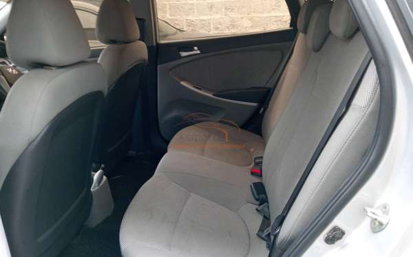 HYUNDAI  GRAND AVEGA  1.4 GL