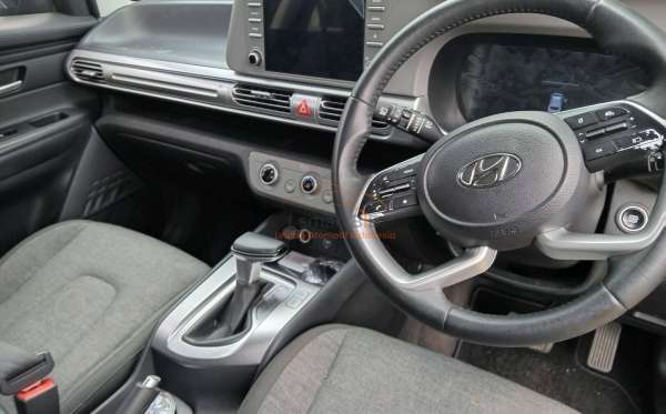 HYUNDAI STARGAZER STYLE AT