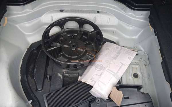 MERCEDES BENZ E 300 CKD AT