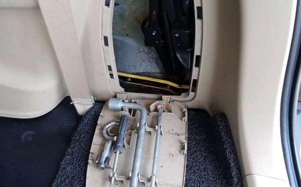 HONDA  MOBILIO  DD4 1.5 E M CVT CKD