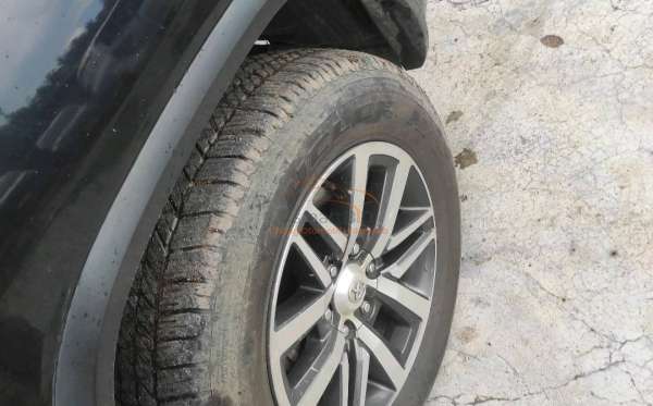 TOYOTA FORTUNER 2.7 SRZ