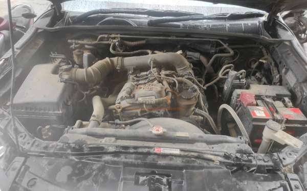 TOYOTA FORTUNER 2.7 SRZ