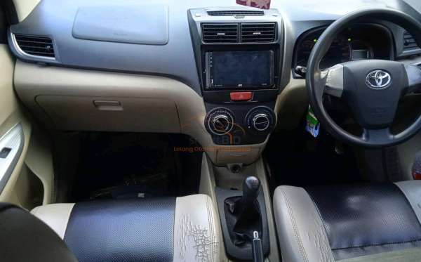 TOYOTA AVANZA 1.3 G