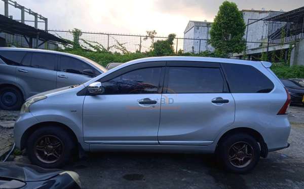 TOYOTA AVANZA 1.3 G