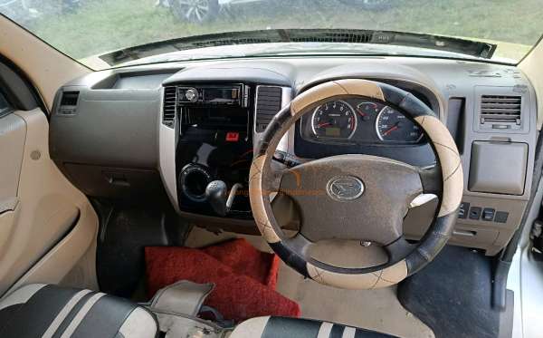 DAIHATSU LUXIO M