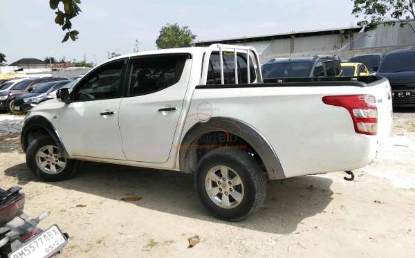 MITSUBISHI DC GLS 4X4