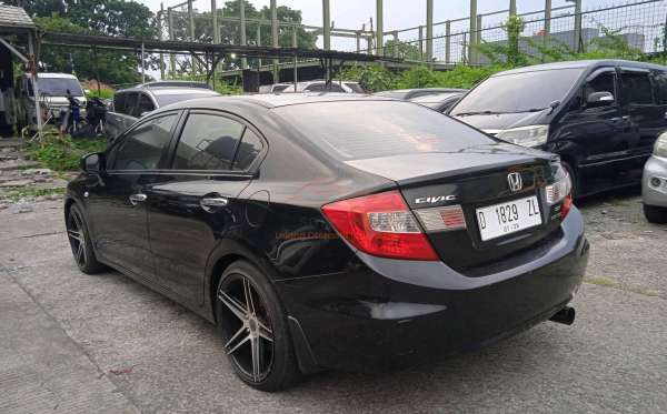 HONDA CIVIC FB2