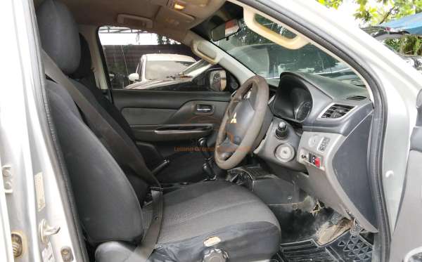 MITSUBISHI DC GLS 4X4