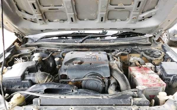 MITSUBISHI DC GLS 4X4