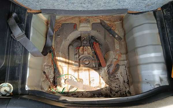 HONDA JAZZ GE8 1.5 E