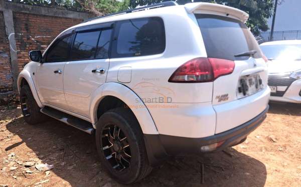 MITSUBISHI PAJERO SPORT 2.5 E EXCEED 4X2