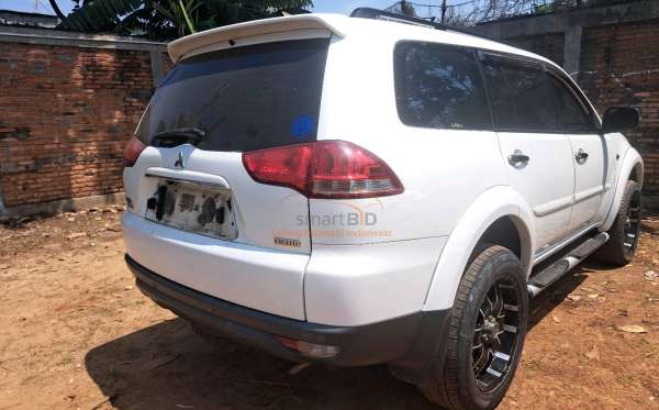 MITSUBISHI PAJERO SPORT 2.5 E EXCEED 4X2