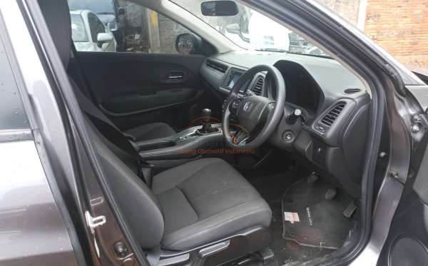 HONDA HRV RU1 1.5 S