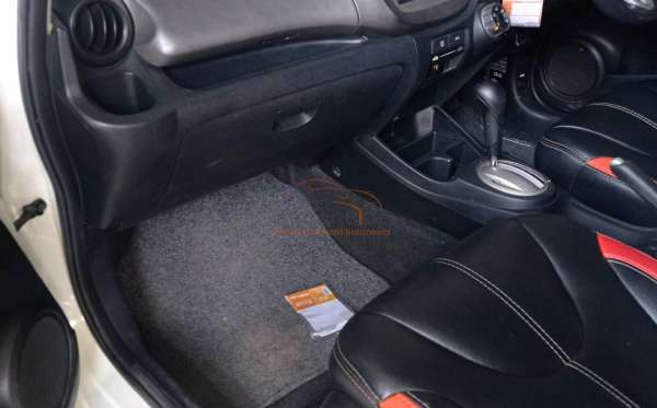 HONDA JAZZ GE8 1.5 E