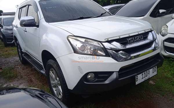 ISUZU MU-X
