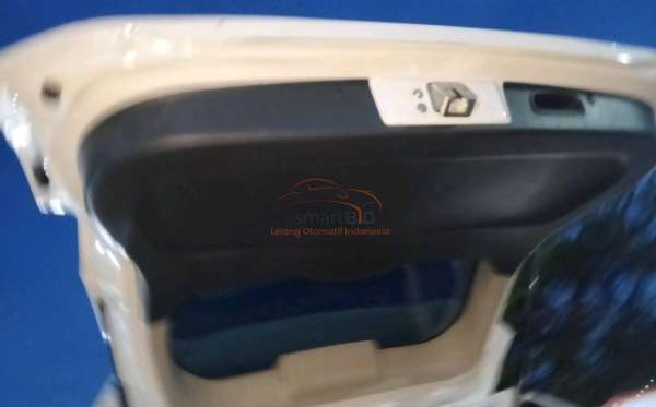 MITSUBISHI PAJERO SPORT 2.4L DAKAR-K (4X2)