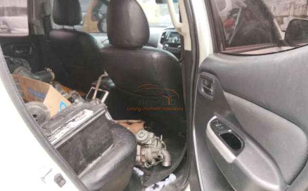 MITSUBISHI  TRITON DC GLS 4X4