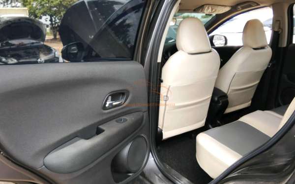 HONDA  HRV  RU1 1.5 S