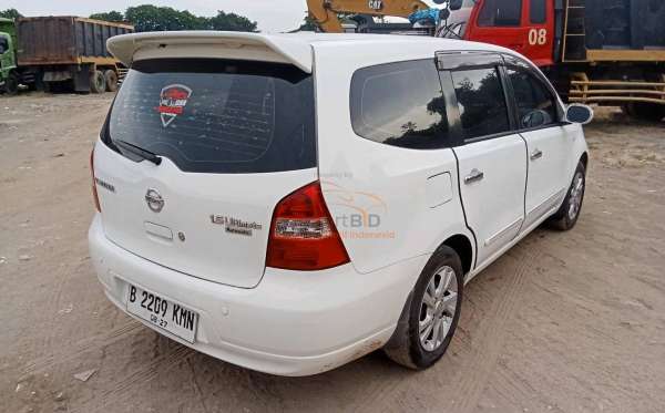 NISSAN GRAND LIVINA XV