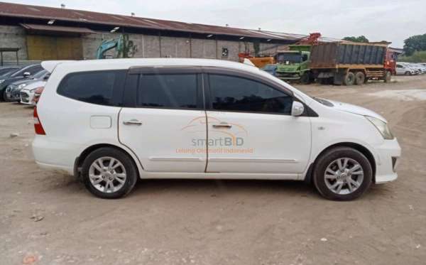NISSAN GRAND LIVINA XV