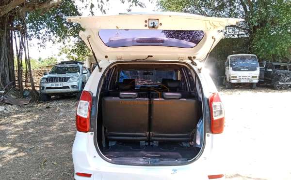 TOYOTA  AVANZA  1.3 TRANSMOVER