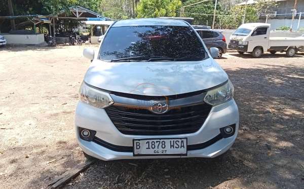 TOYOTA  AVANZA  1.3 TRANSMOVER