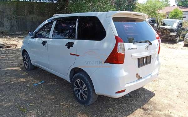 TOYOTA  AVANZA  1.3 TRANSMOVER