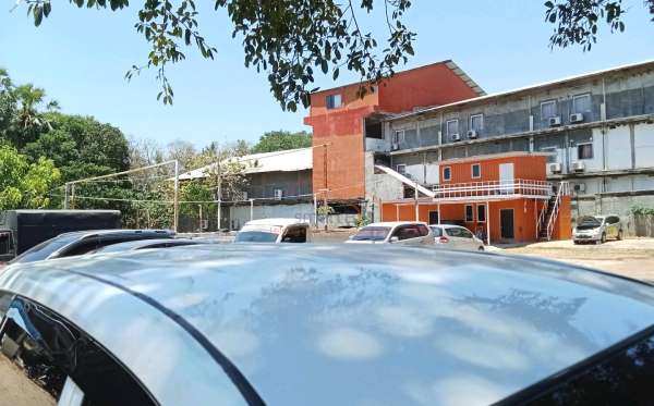 TOYOTA  AVANZA  1.3 TRANSMOVER