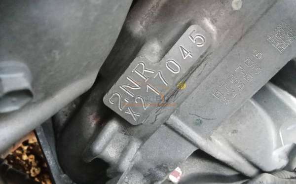 TOYOTA  SIENTA  1.5V