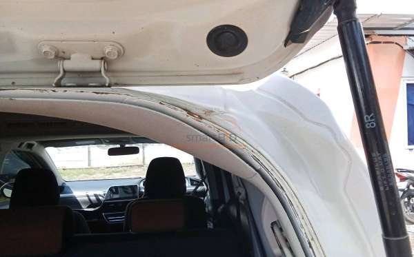 TOYOTA  SIENTA  1.5V