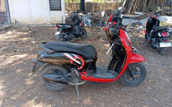 HONDA SCOOPY