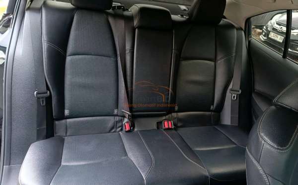 TOYOTA  COROLLA  ALTIS 1.8L HYBRID