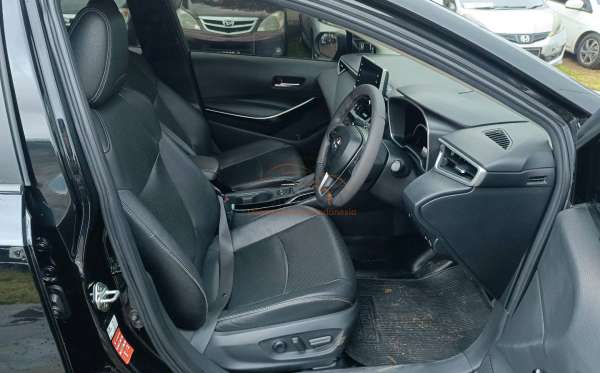 TOYOTA  COROLLA  ALTIS 1.8L HYBRID