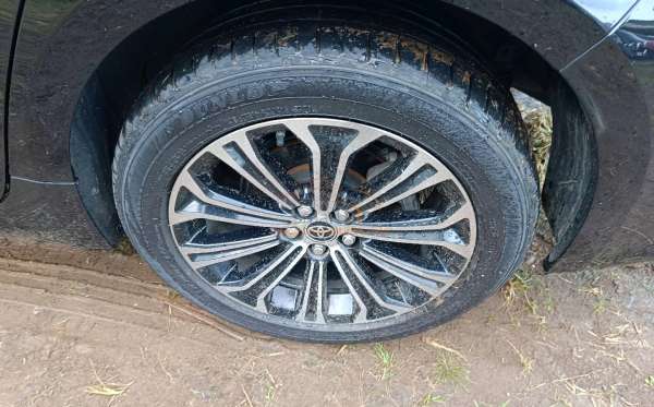 TOYOTA  COROLLA  ALTIS 1.8L HYBRID